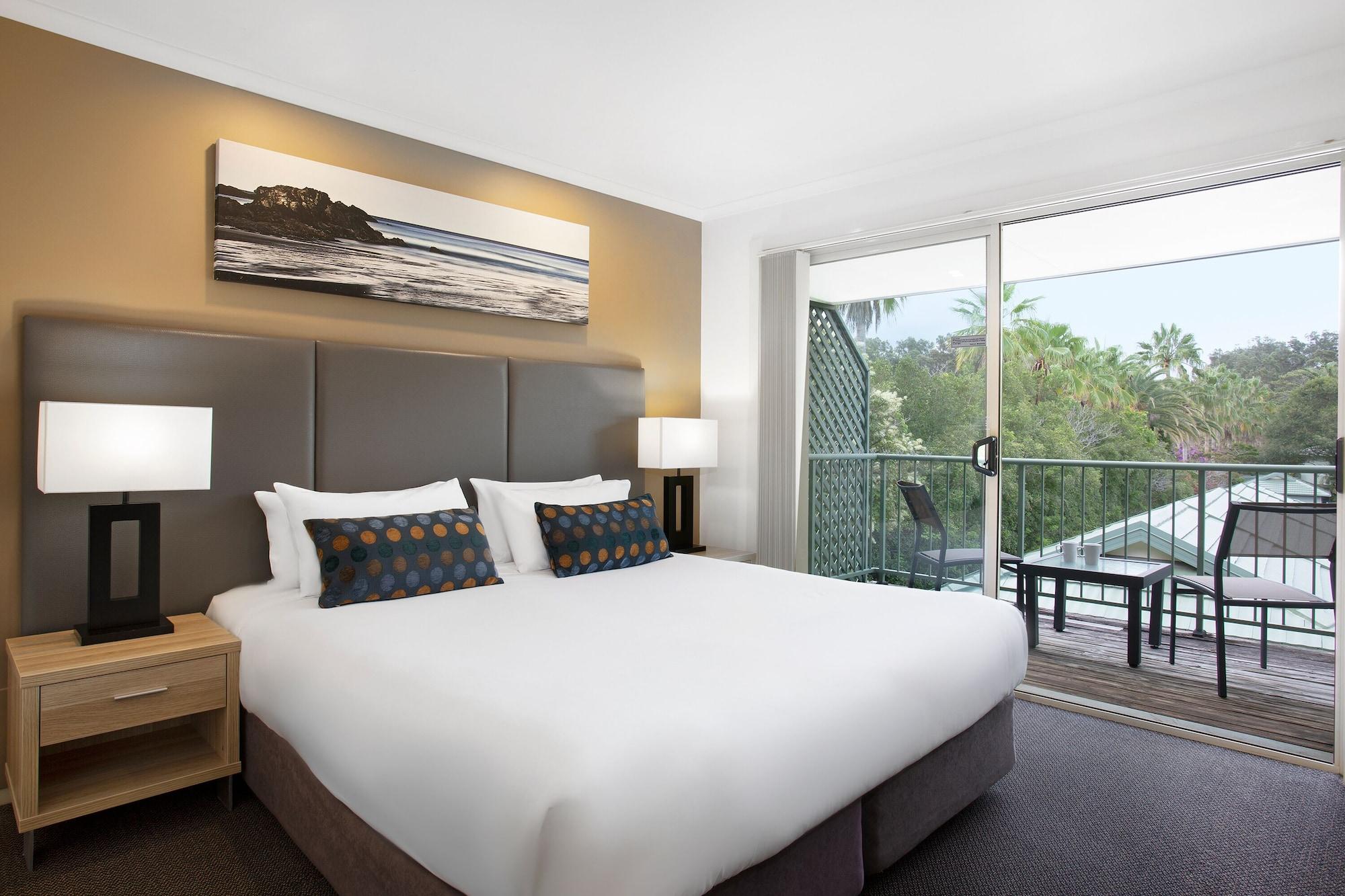 Breakfree Aanuka Resort 4*
